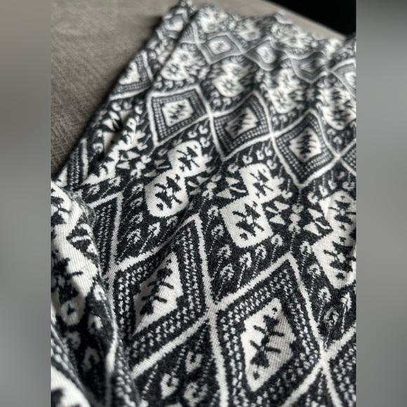 Hollister Flare Leggings - Picture 5 of 5